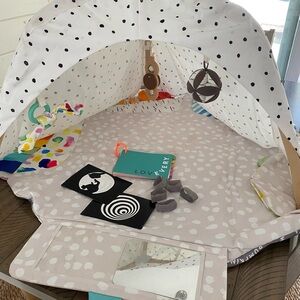 Lovevery playmat tent baby gym